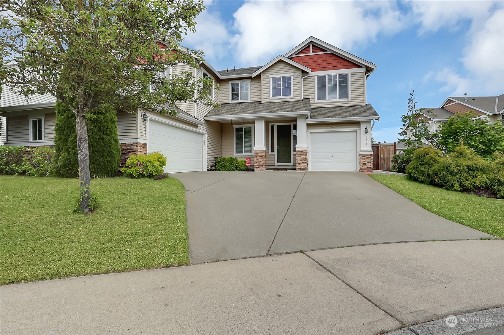 Property Photo: 6738 Marshall Avenue SE WA 98092