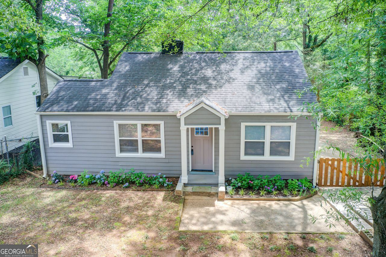 Property Photo: 1902 Canterbury Street GA 30032