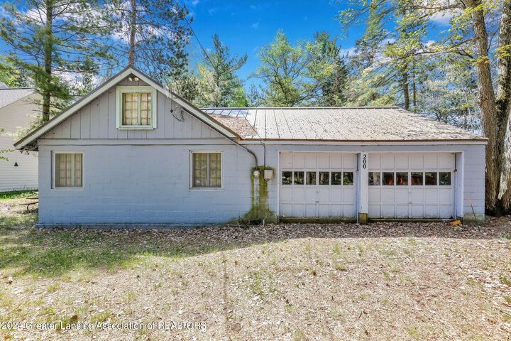 200 Flag Point Drive  Roscommon MI 48653 photo