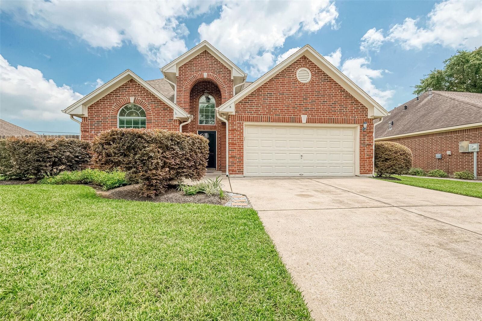 Property Photo: 1248 Deer Ridge Drive TX 77573