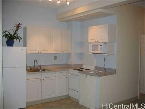 Property Photo:  1096 S Beretania Street 301  HI 96814 