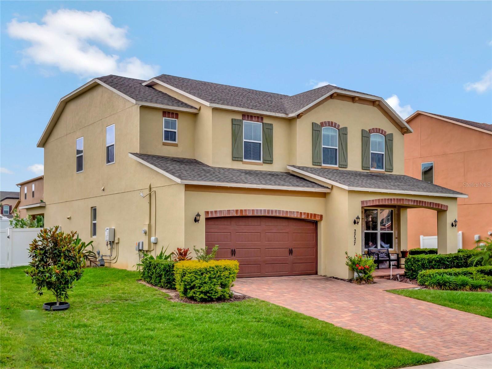 Property Photo:  2727 Retriever Drive  FL 34711 