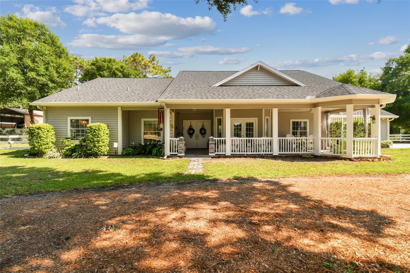 Property Photo:  31442 Cross Creek Lane  FL 33543 