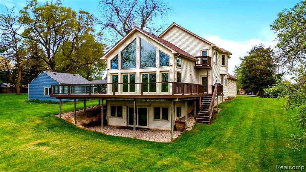 Property Photo: 11099 N Fenton Road MI 48430 9714