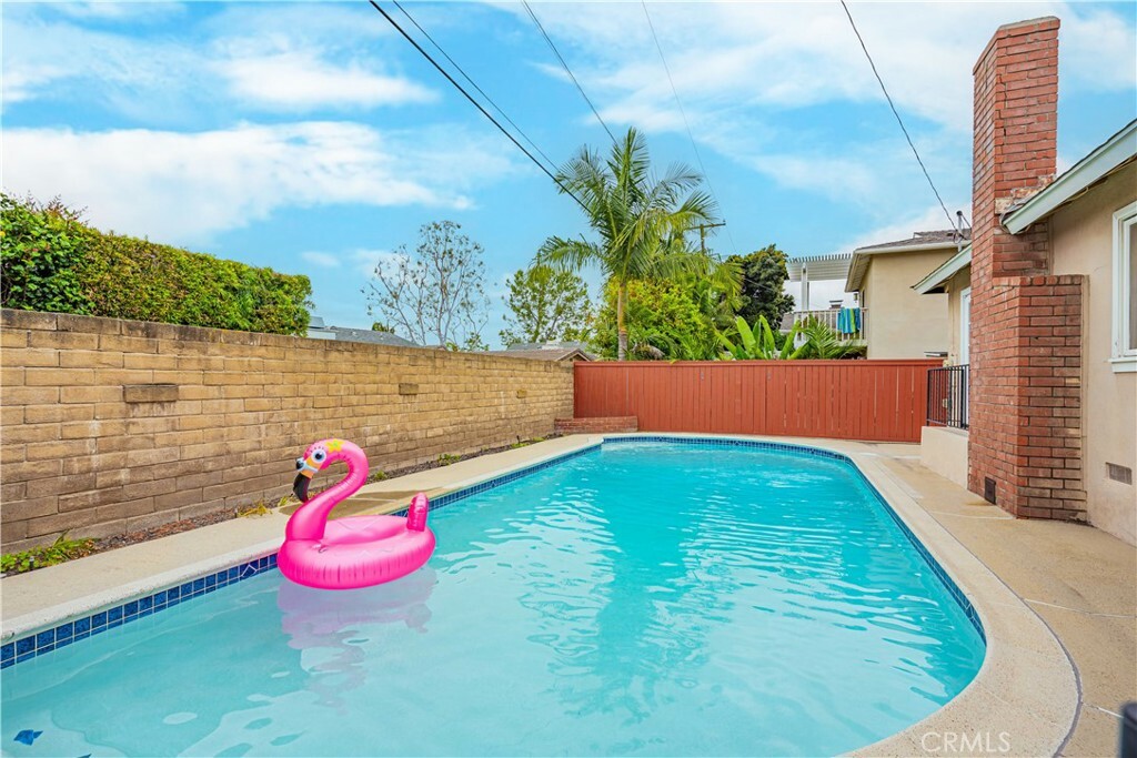 Property Photo:  620 Nenno Avenue  CA 92870 