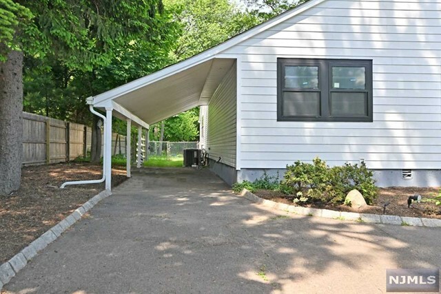 Property Photo:  68 Saddlewood Drive  NJ 07642 