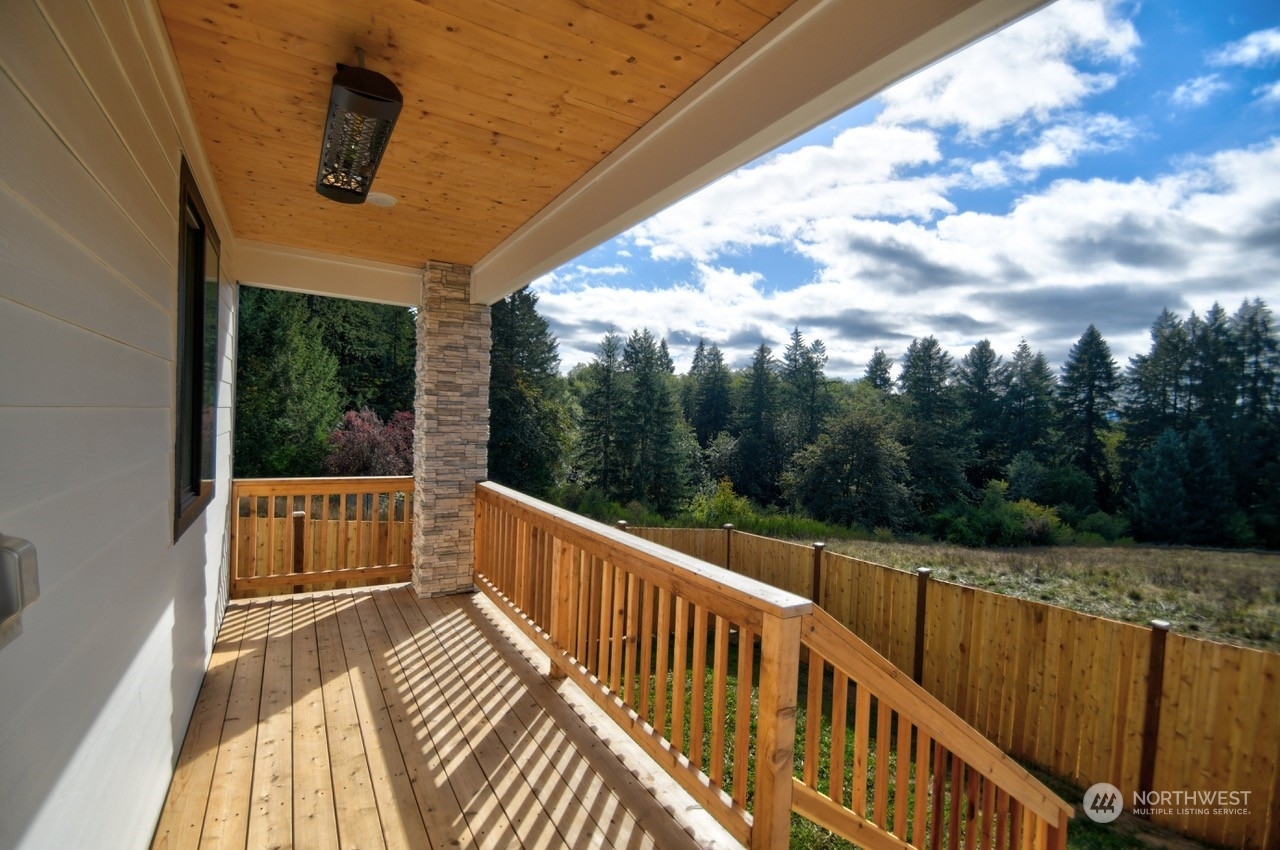 Property Photo:  2121  Hawks View Lane  WA 98596 