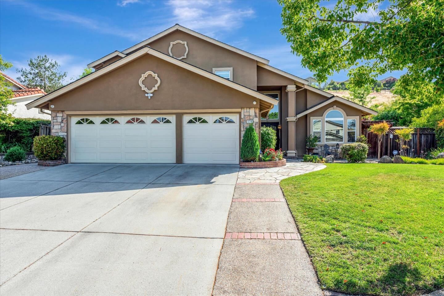 Property Photo: 1216 Valley Quail Circle CA 95120