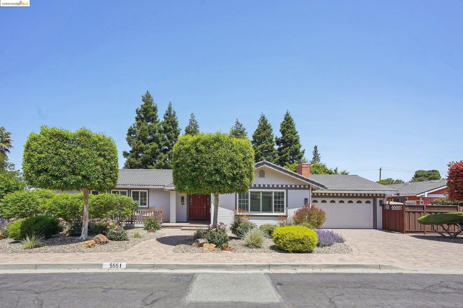Property Photo:  5551 Plaza Ermita  CA 94521 
