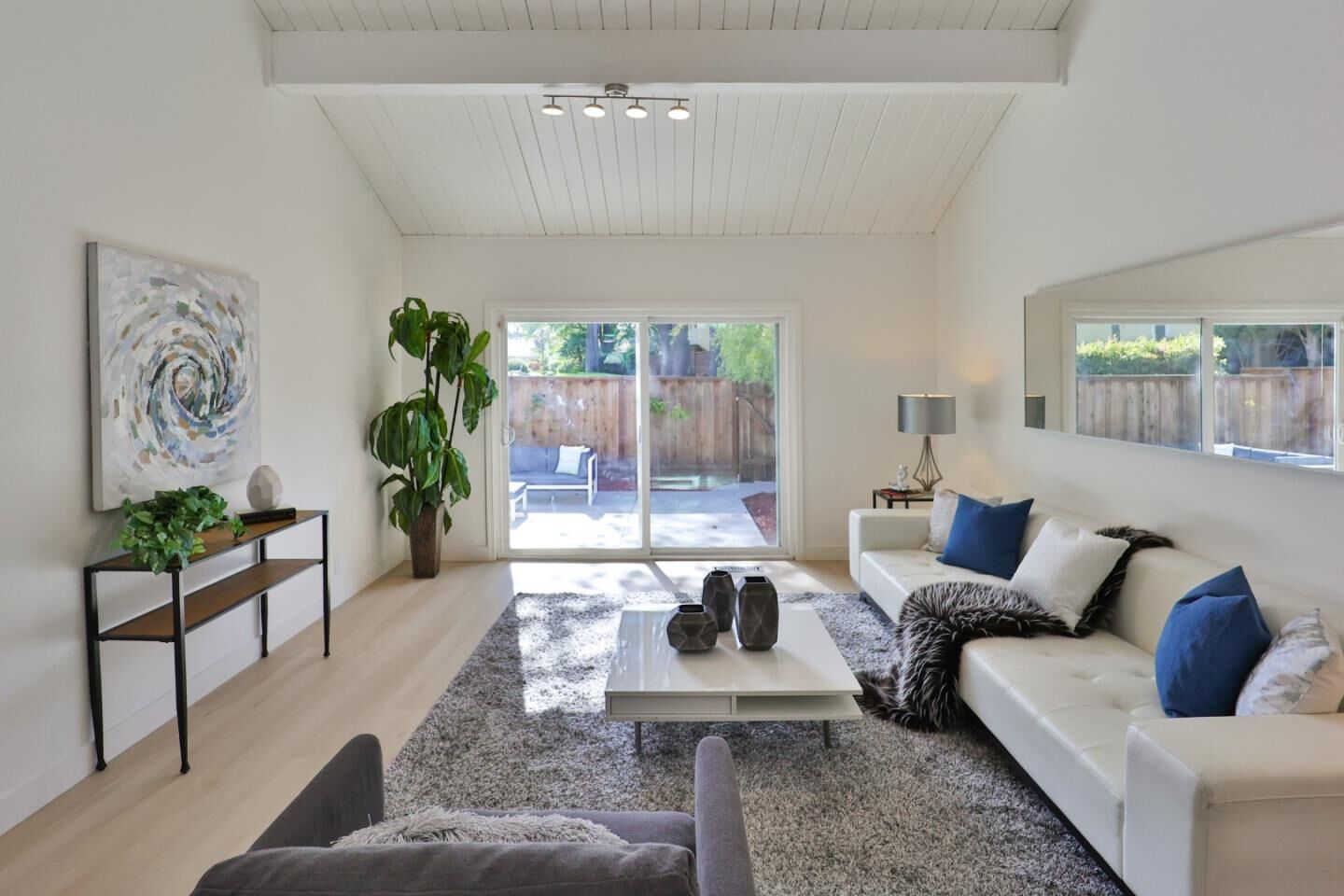 Property Photo: 1013 Tulipan Drive CA 95129
