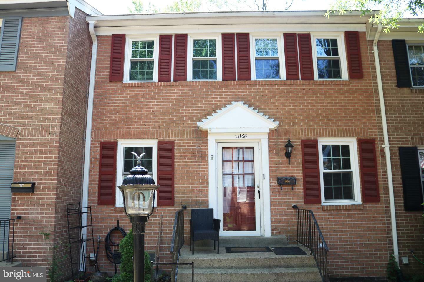 Property Photo:  13166 Putnam Circle  VA 22191 