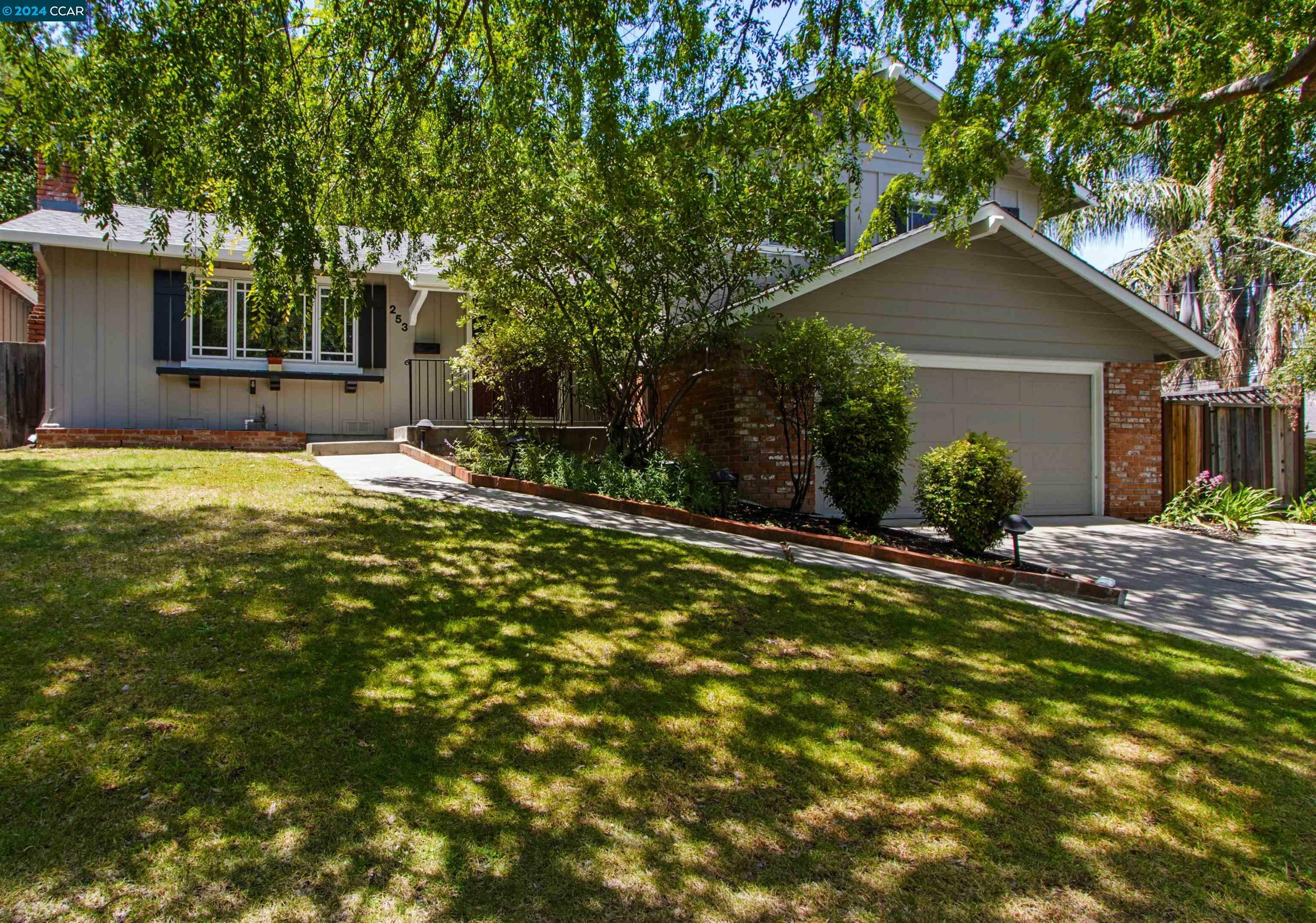 253 Valley Dr  Pleasant Hill CA 94523 photo