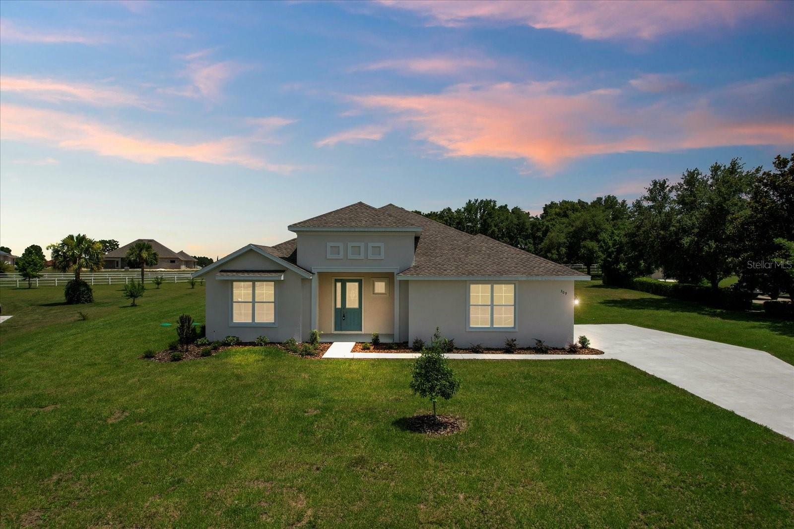 Property Photo:  309 N Cherry Pop Drive NW  FL 34453 