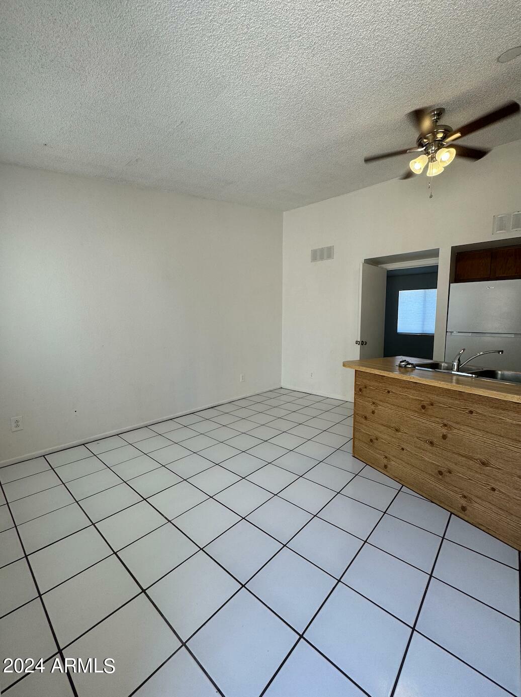 Property Photo:  306 S Westfall Avenue 1  AZ 85281 