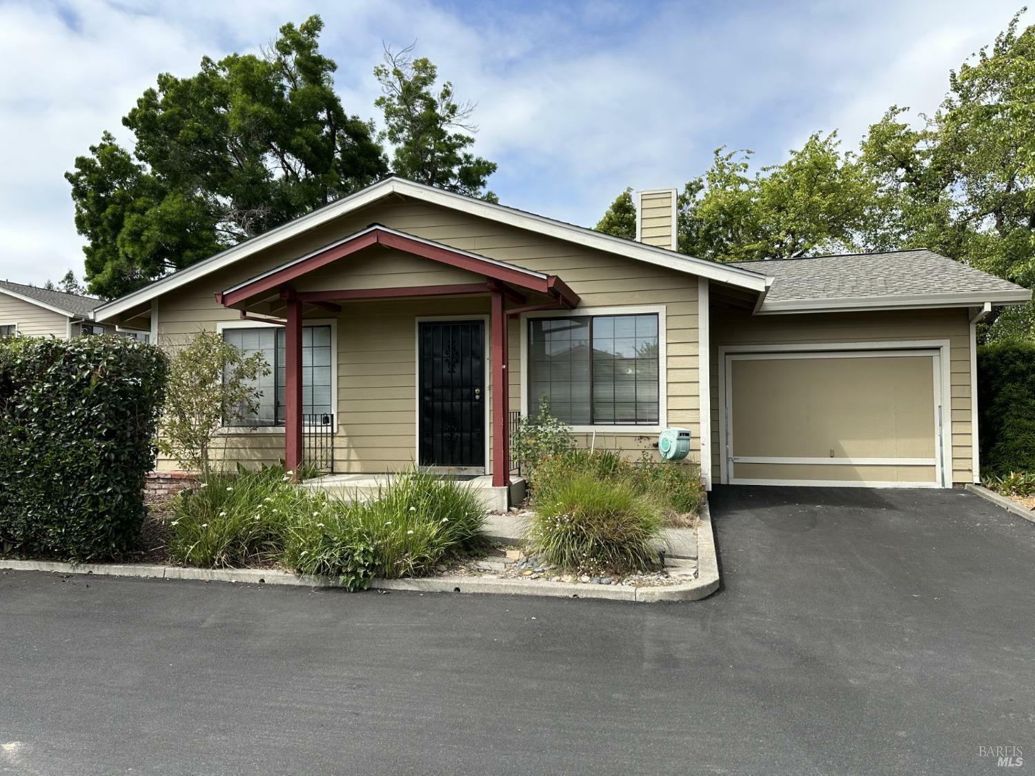 Property Photo:  19 Natalie Circle  CA 94952 