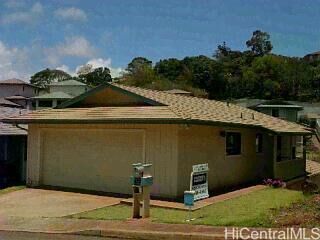 Property Photo:  