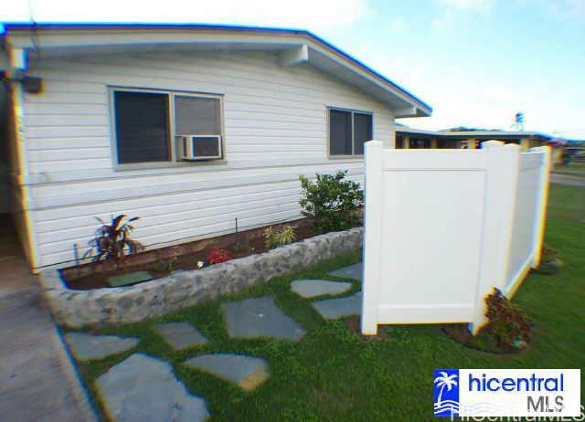 Property Photo:  