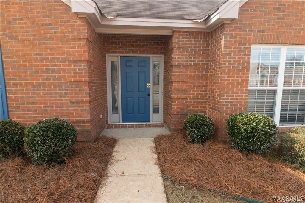 Property Photo:  1648 Worthing Road  AL 36117 