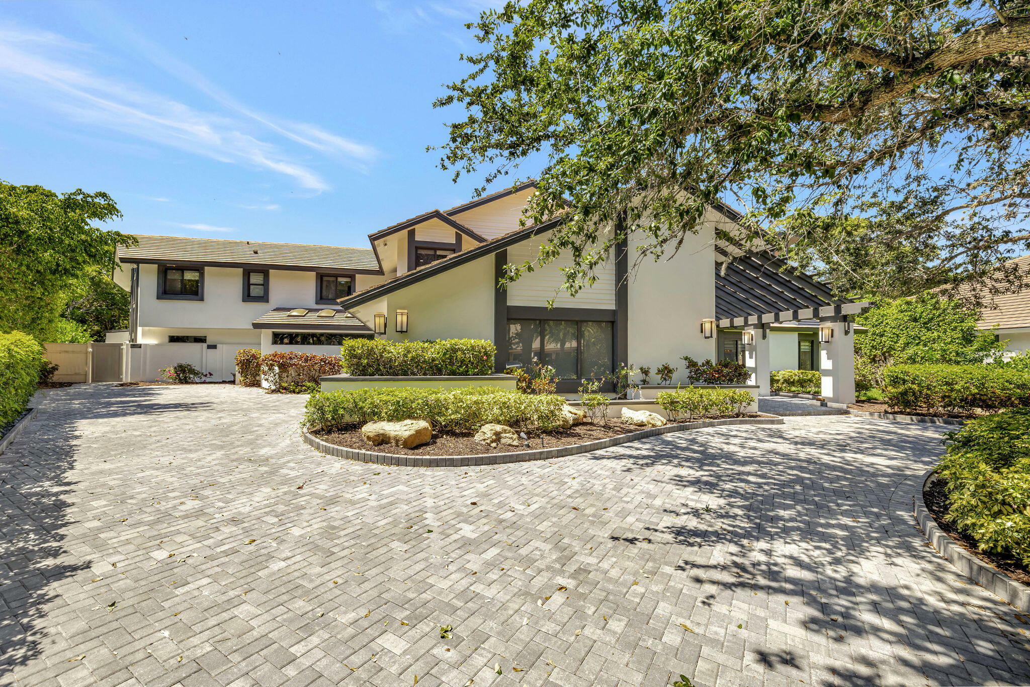 Property Photo:  525 Sandpiper Way  FL 33431 