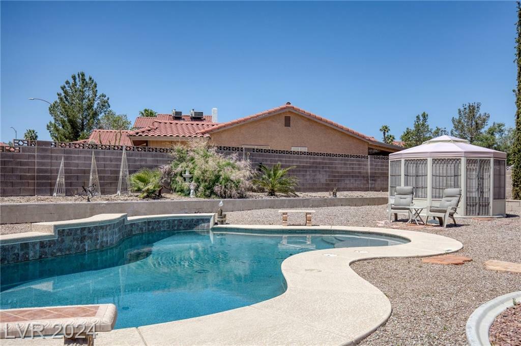 Property Photo:  1528 Frandosa Lane  NV 89117 