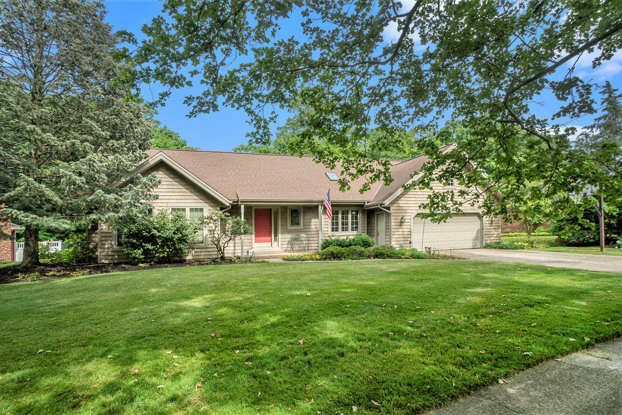 Property Photo:  127 Euna Vista Drive  MI 49423 