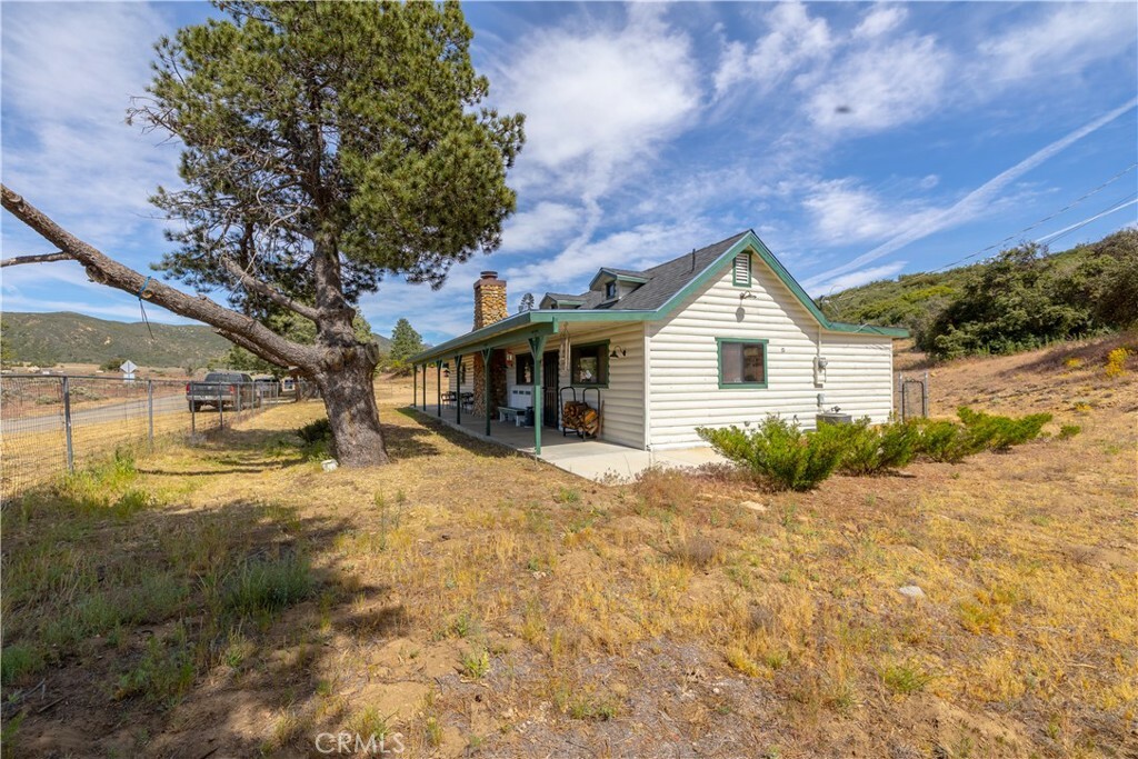 Property Photo:  60861 Burnt Valley Road  CA 92539 