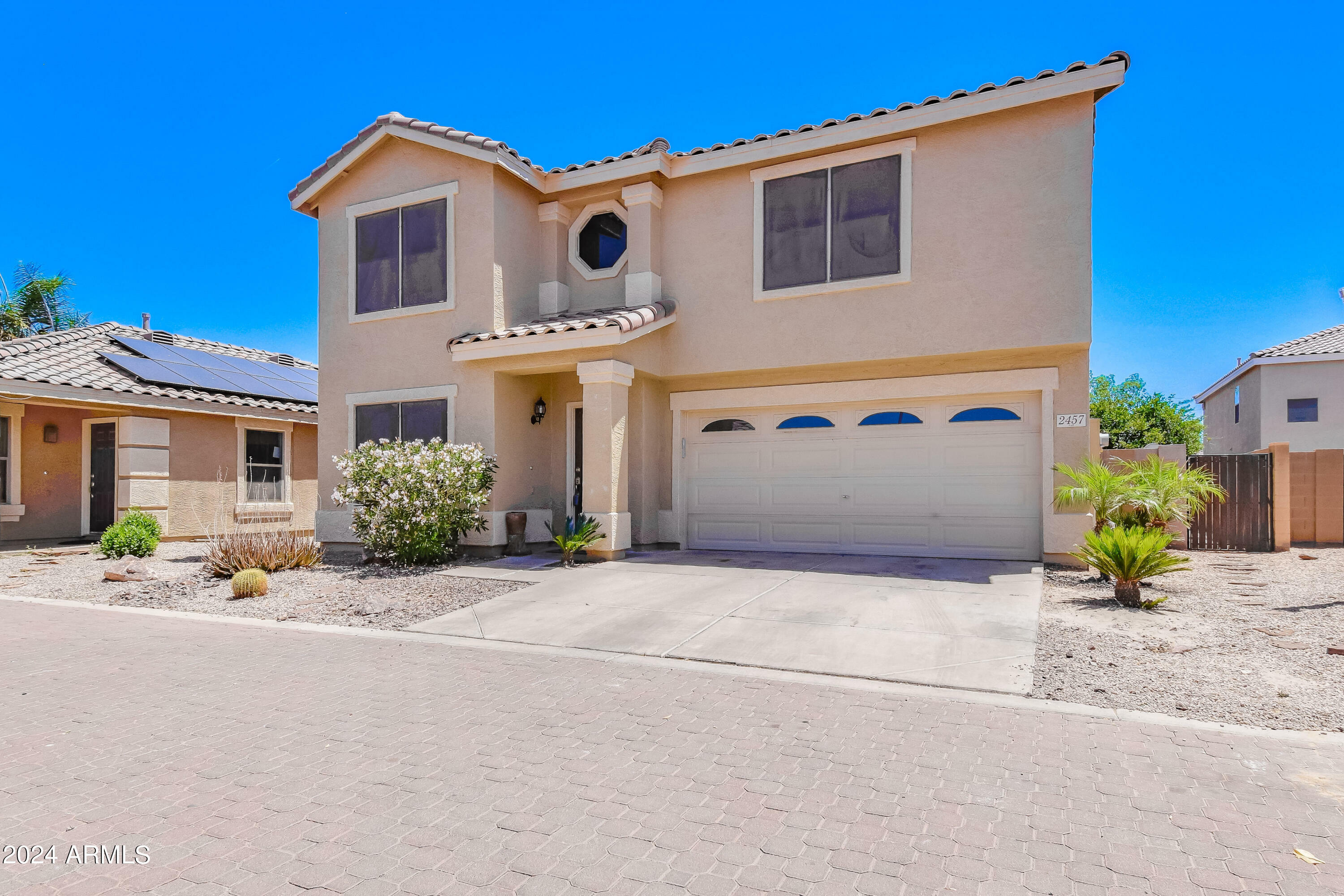 Property Photo:  2457 E Palm Beach Drive  AZ 85249 