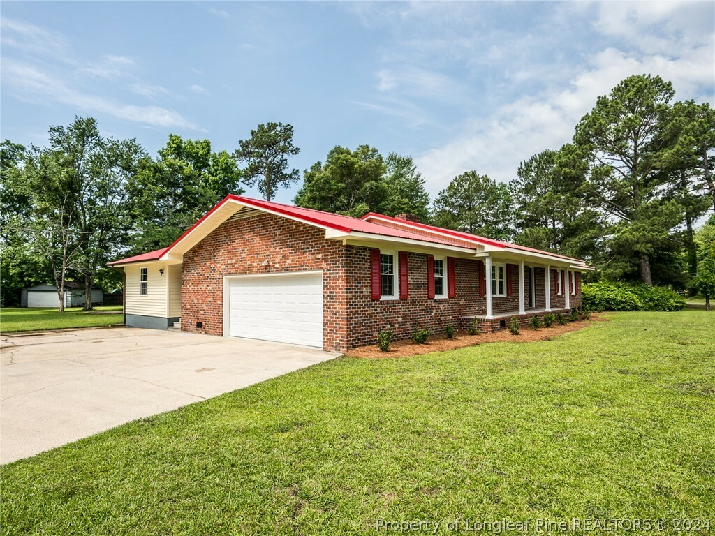 Property Photo: 5505 Azalea Drive NC 28360