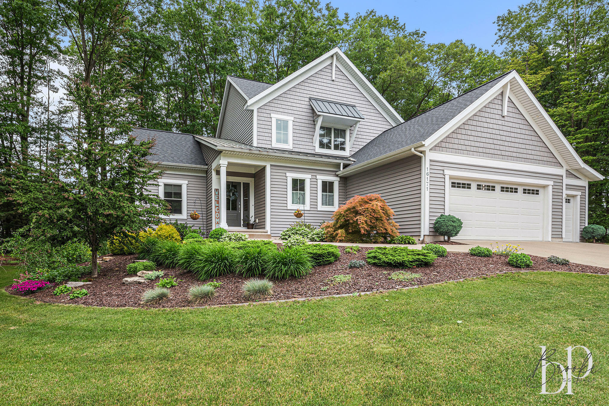 Property Photo: 16171 Coventry Lane MI 49456