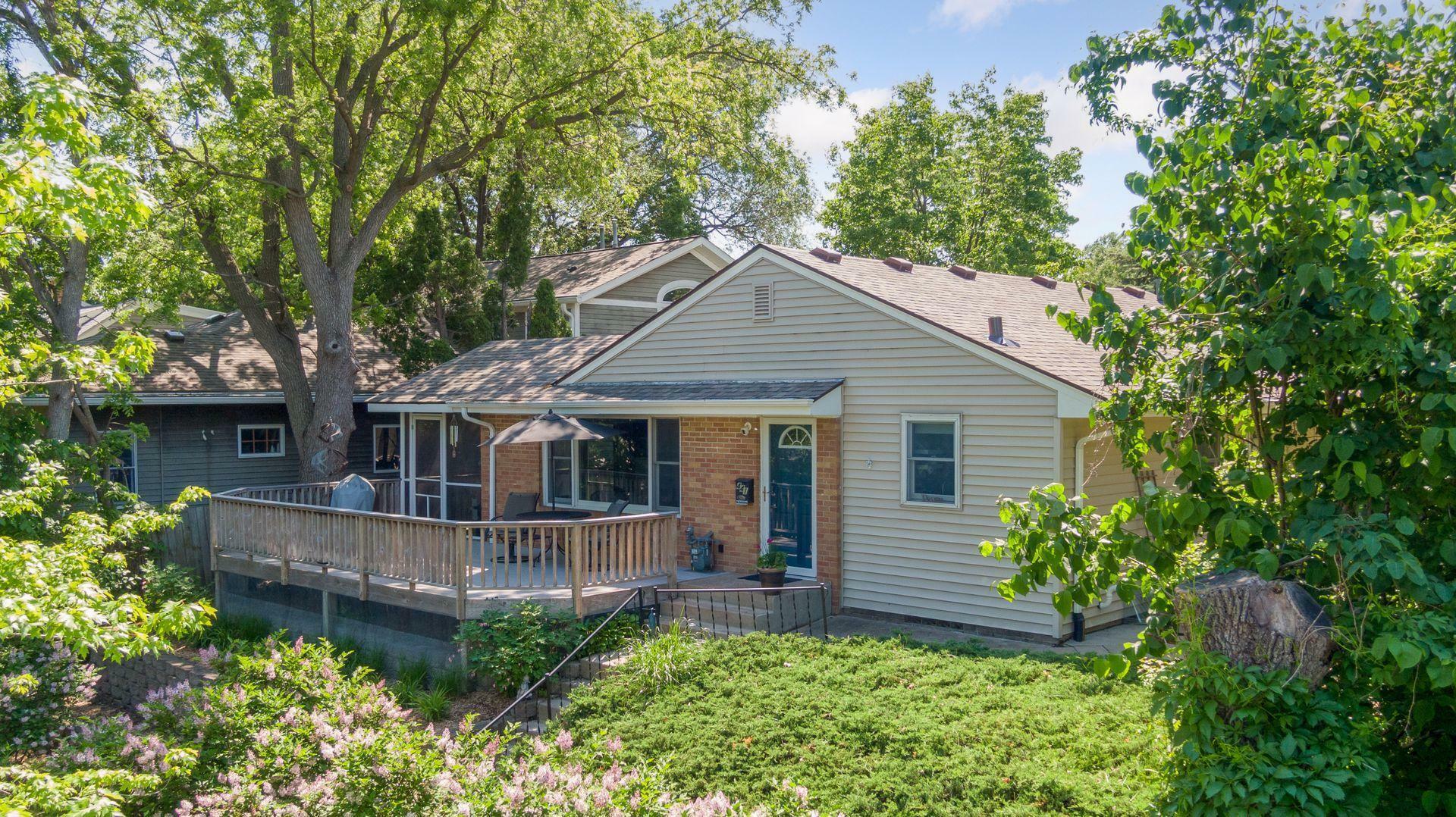 Property Photo:  441 Pascal Street S  MN 55105 