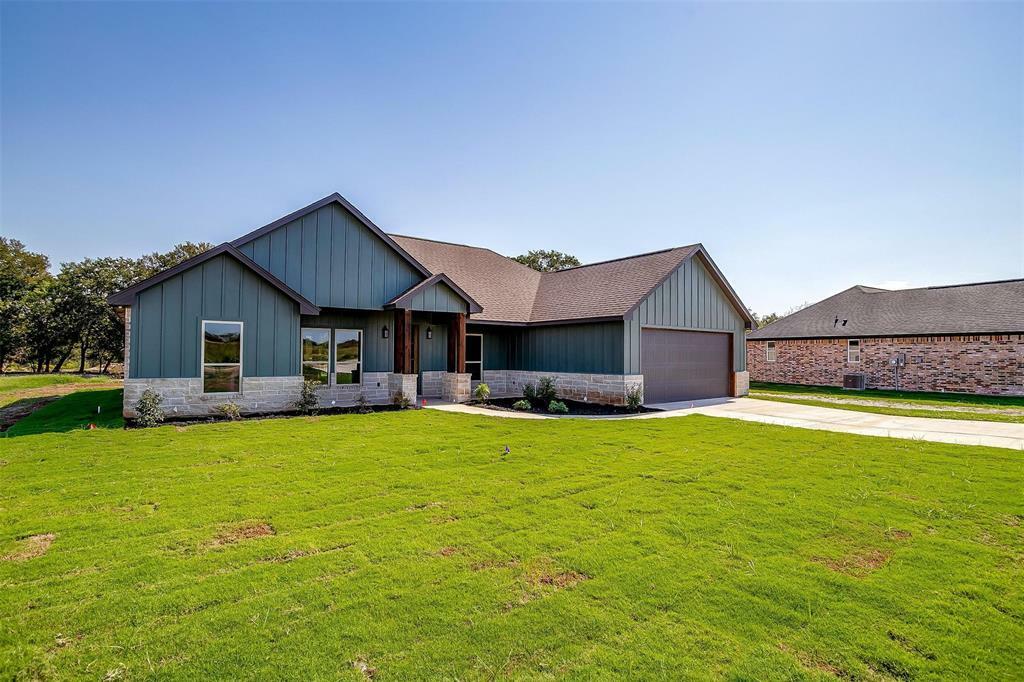 Property Photo:  220 Jimmy Lane  TX 76066 