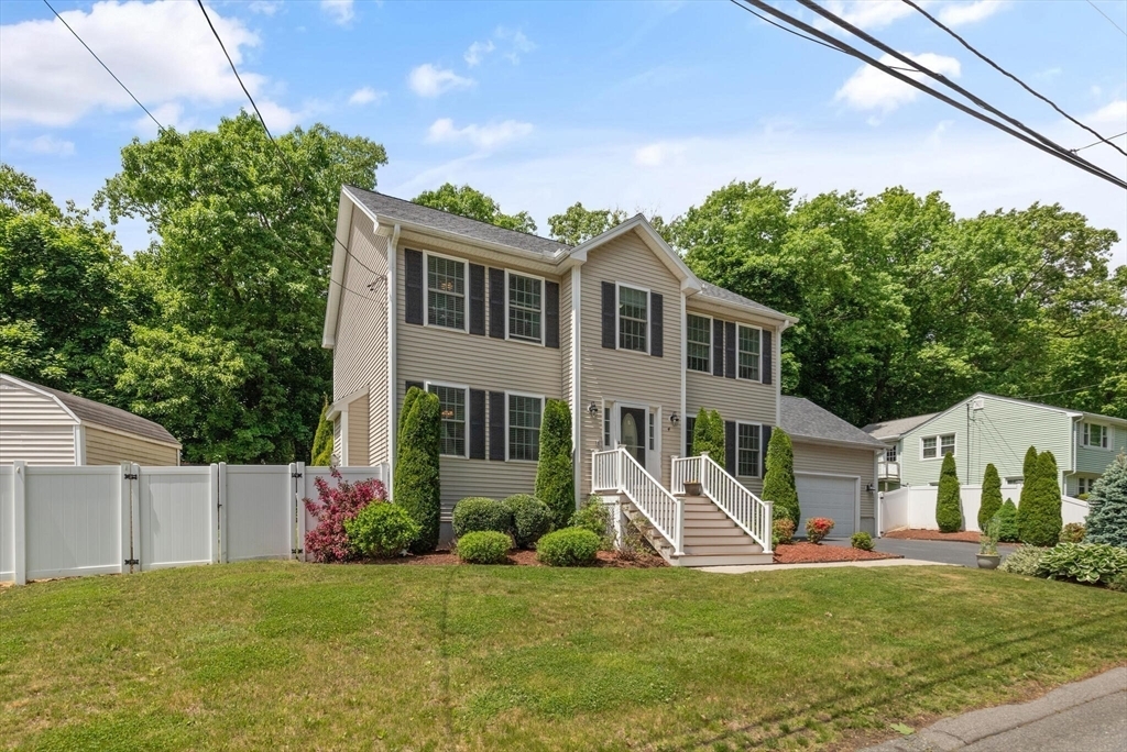 Property Photo:  4 Bisbee Road  MA 01906 