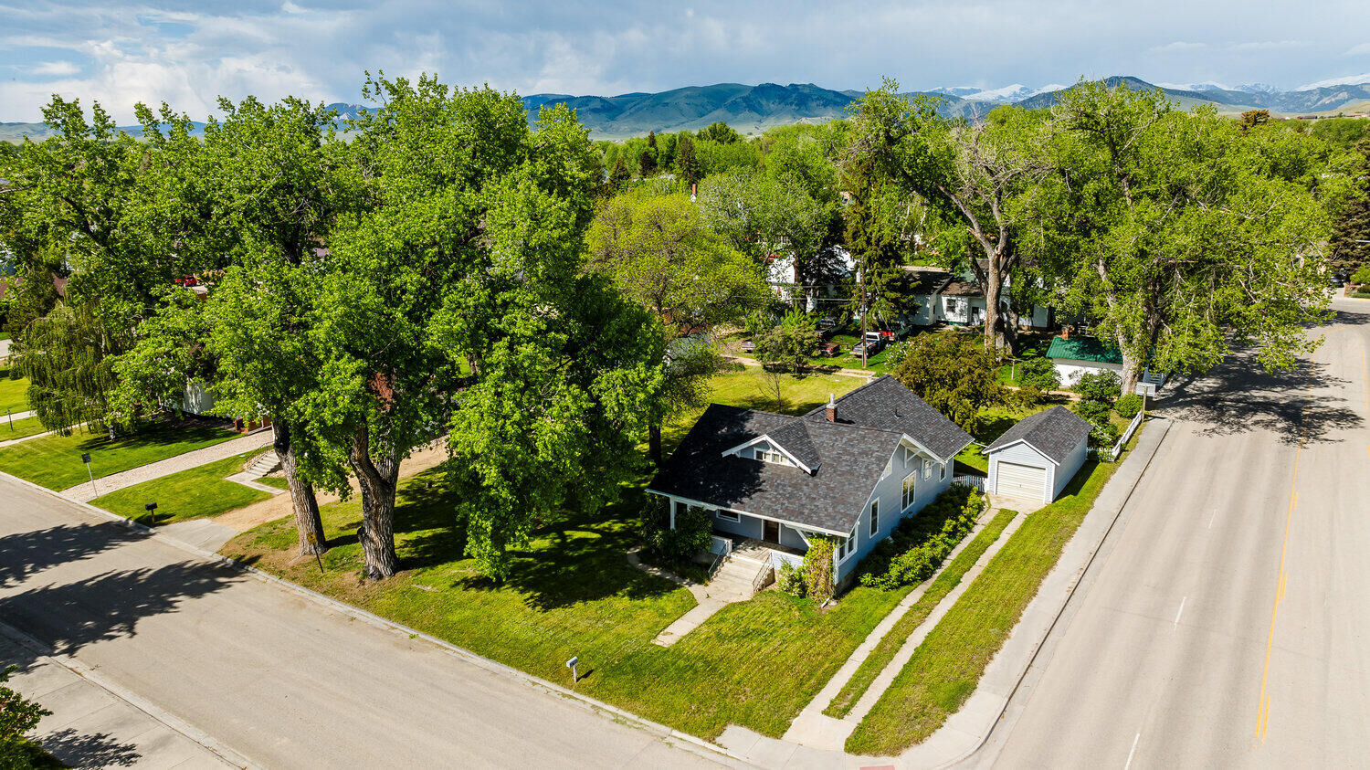 Property Photo:  580 N Lobban Avenue  WY 82834 