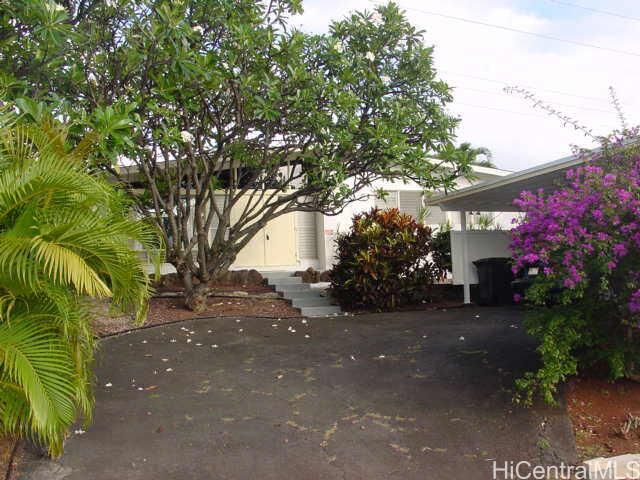 Property Photo:  