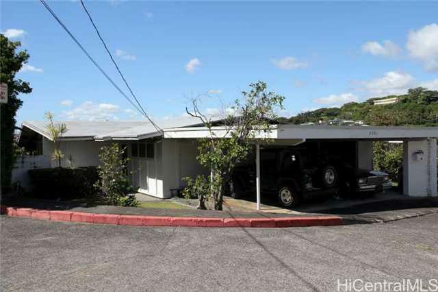 Property Photo:  2081 Makiki Place  HI 96822 