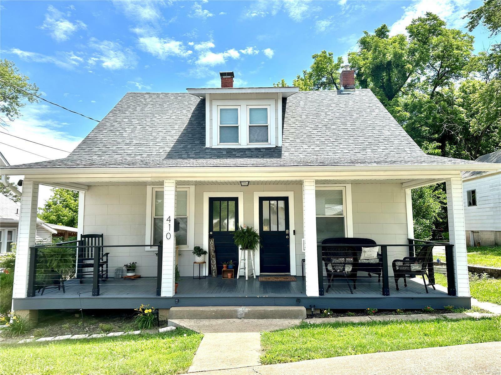 Property Photo: 410 Henry Street MO 63028