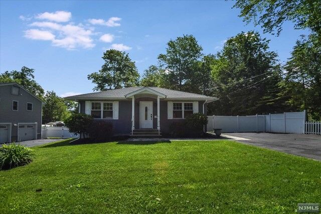 Property Photo: 409 Biglow Drive NJ 07422