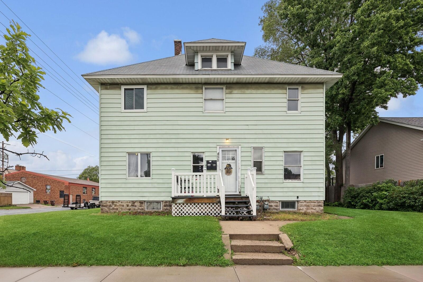 Property Photo:  458 5th Avenue S  MN 55075 