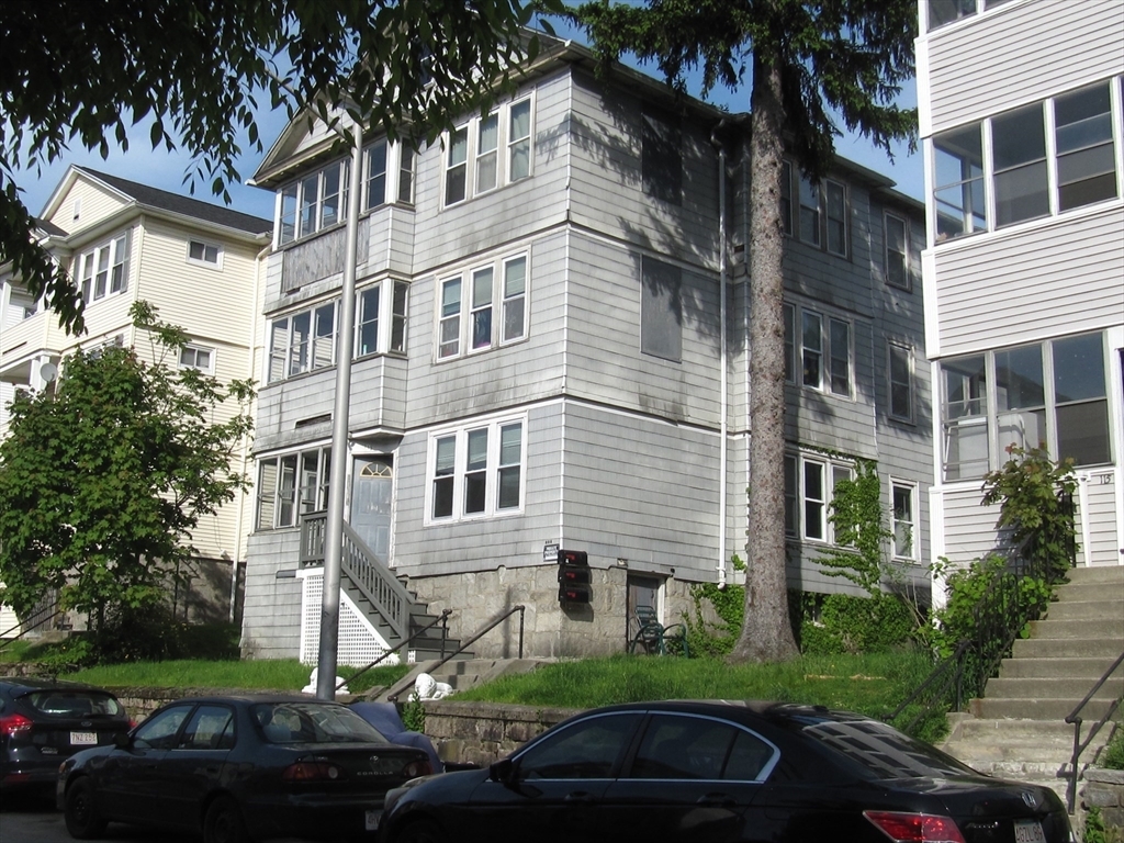 Property Photo:  113 Sterling Street  MA 01610 