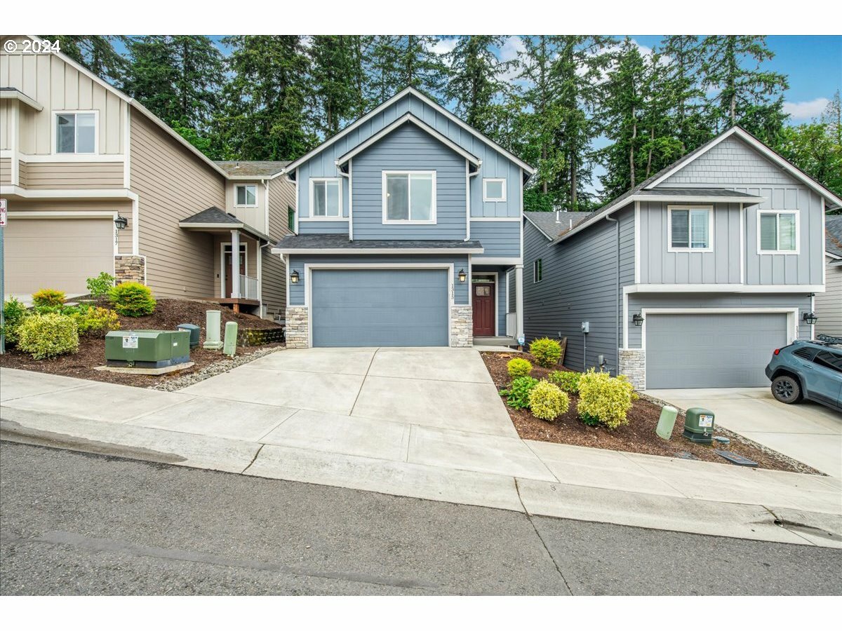 Property Photo:  1315 NE 70th St  WA 98665 