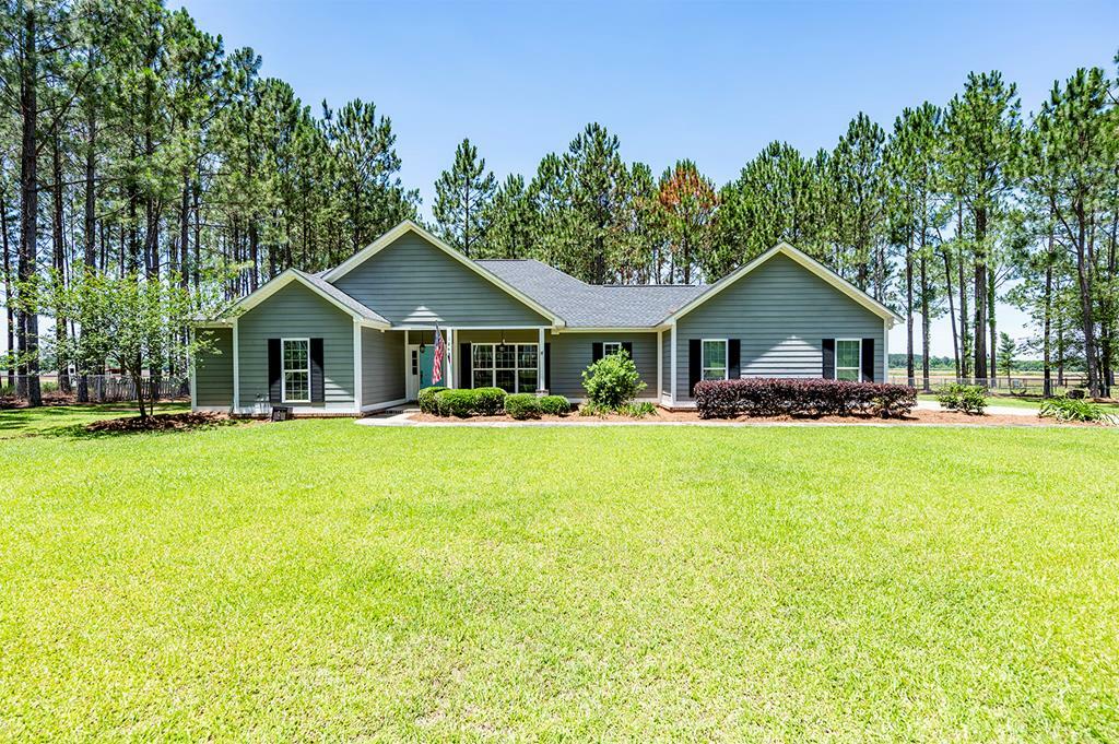 Property Photo:  124 Montrose Drive  GA 31763 