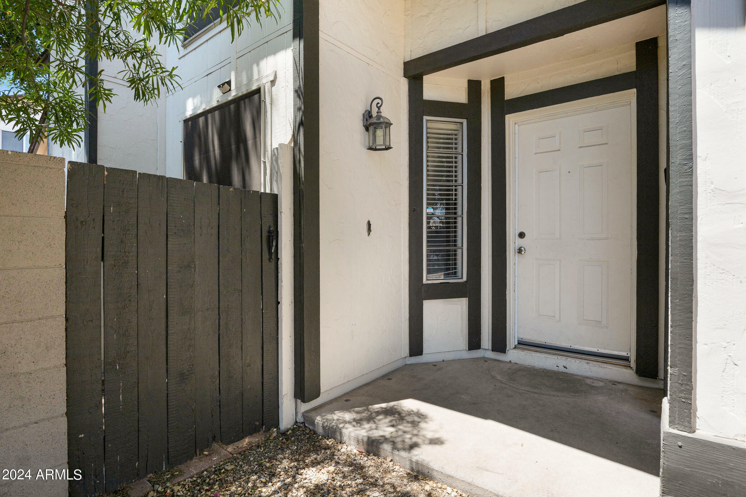 Property Photo:  1915 S 39th Street 118  AZ 85206 