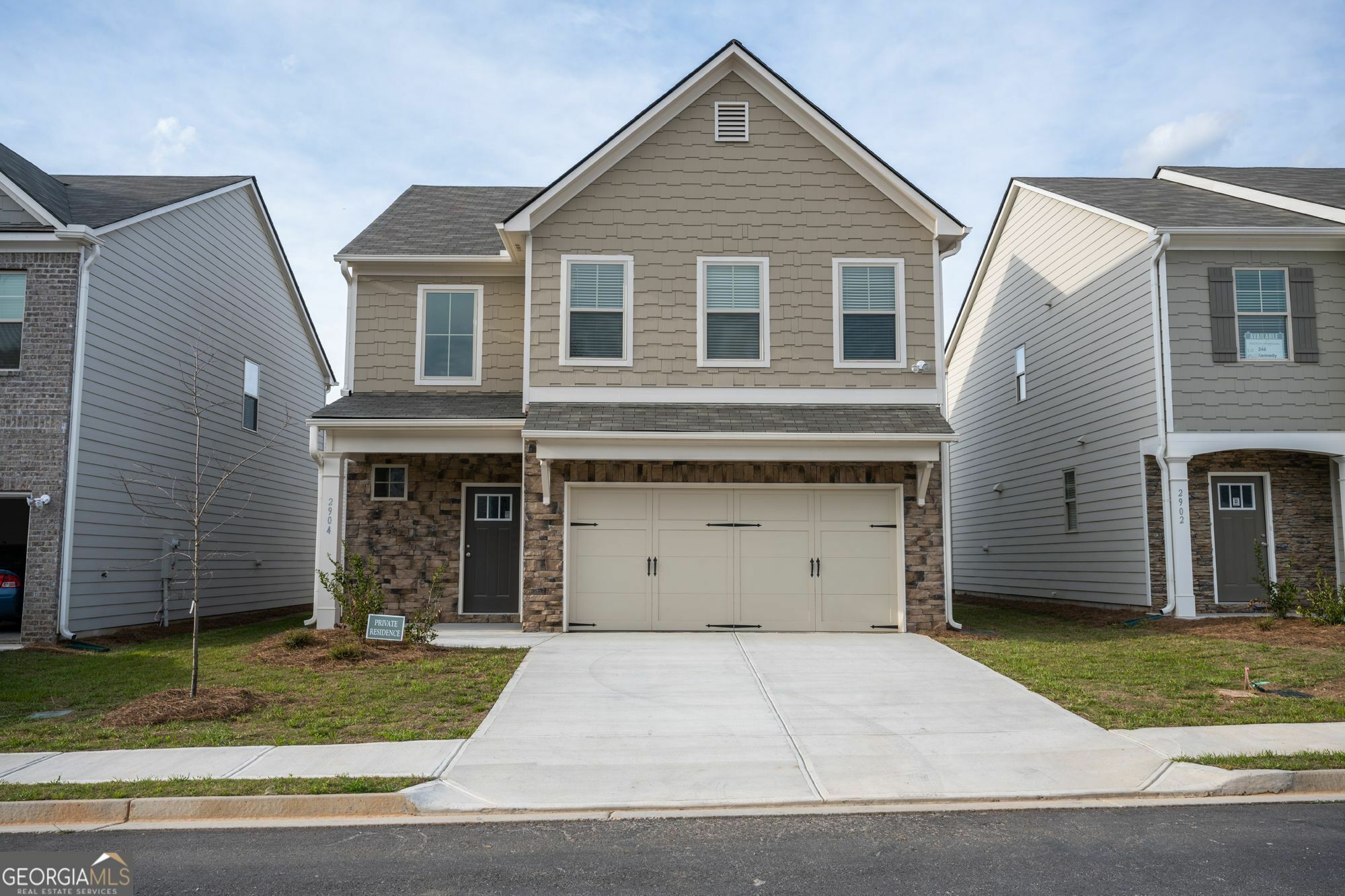 Property Photo: 2904 Cottage Lane GA 30337