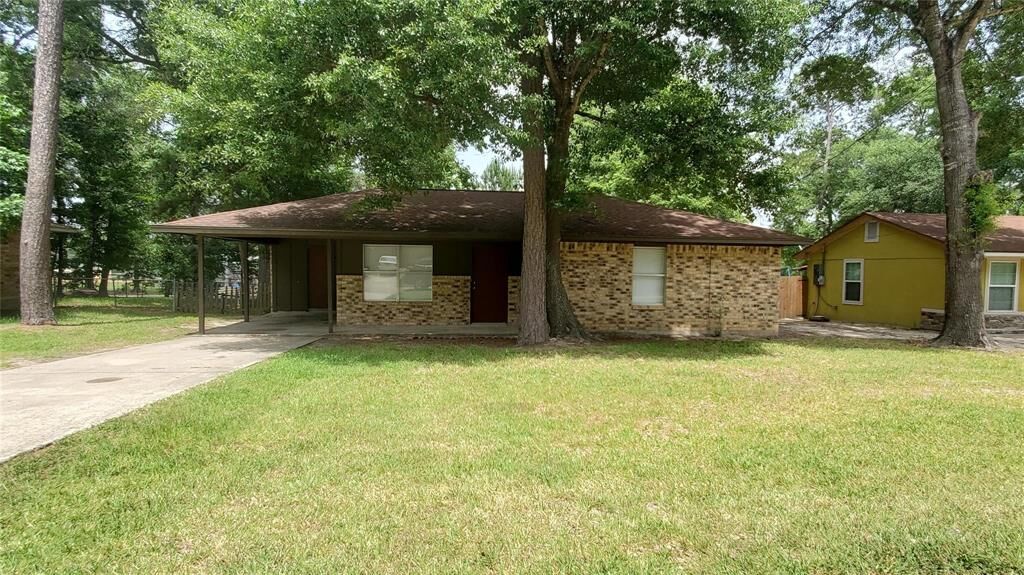 Property Photo: 112 Peggy Lane TX 77378