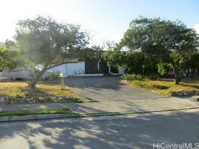 4218 Kaimanahila Street  Honolulu HI 96816 photo