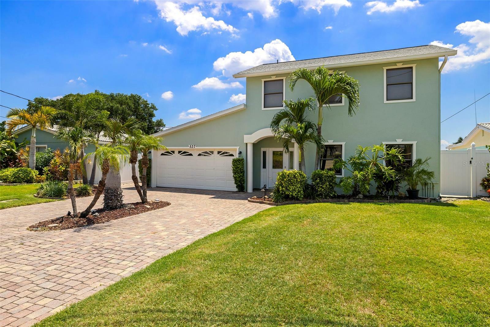 Property Photo:  537 Lillian Drive  FL 33708 