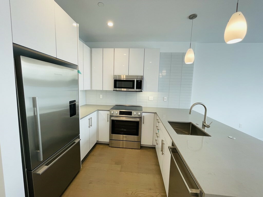 Property Photo:  88 Wareham St 205  MA 02118 