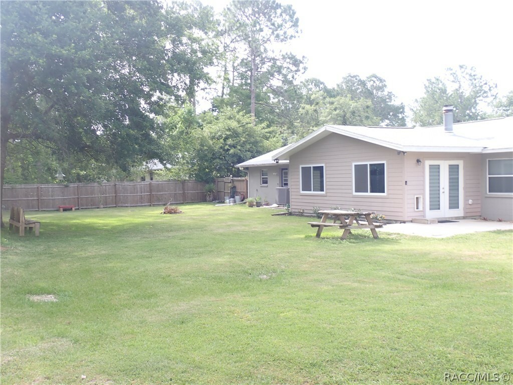 Property Photo:  3214 NW 67th Place  FL 32653 