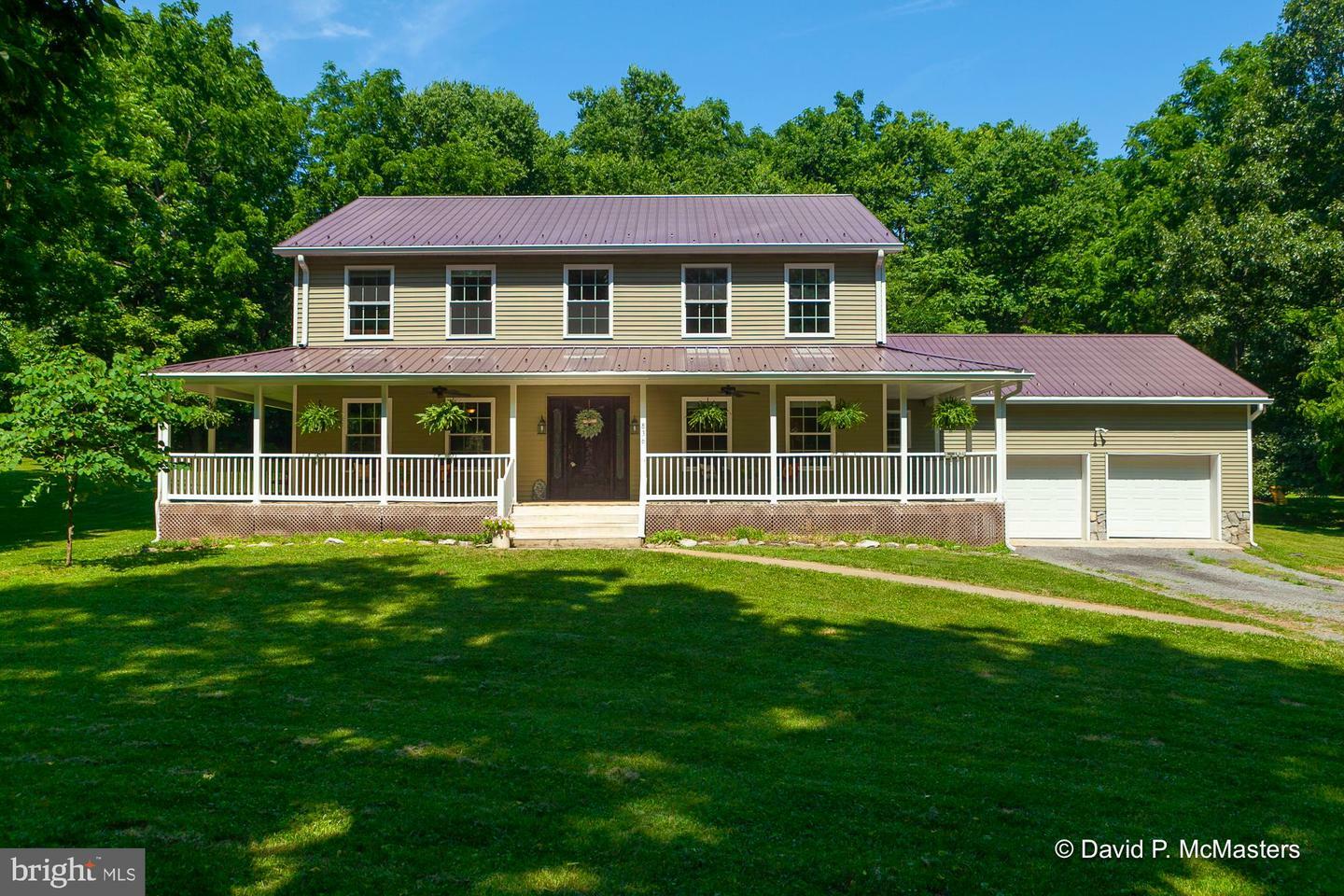 Property Photo:  836 Comstock Drive  WV 25443 