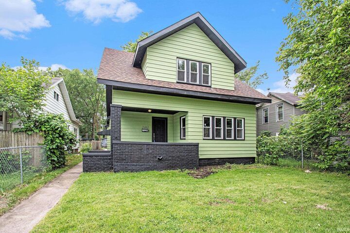 2102 Lincolnway West  South Bend IN 46628 photo